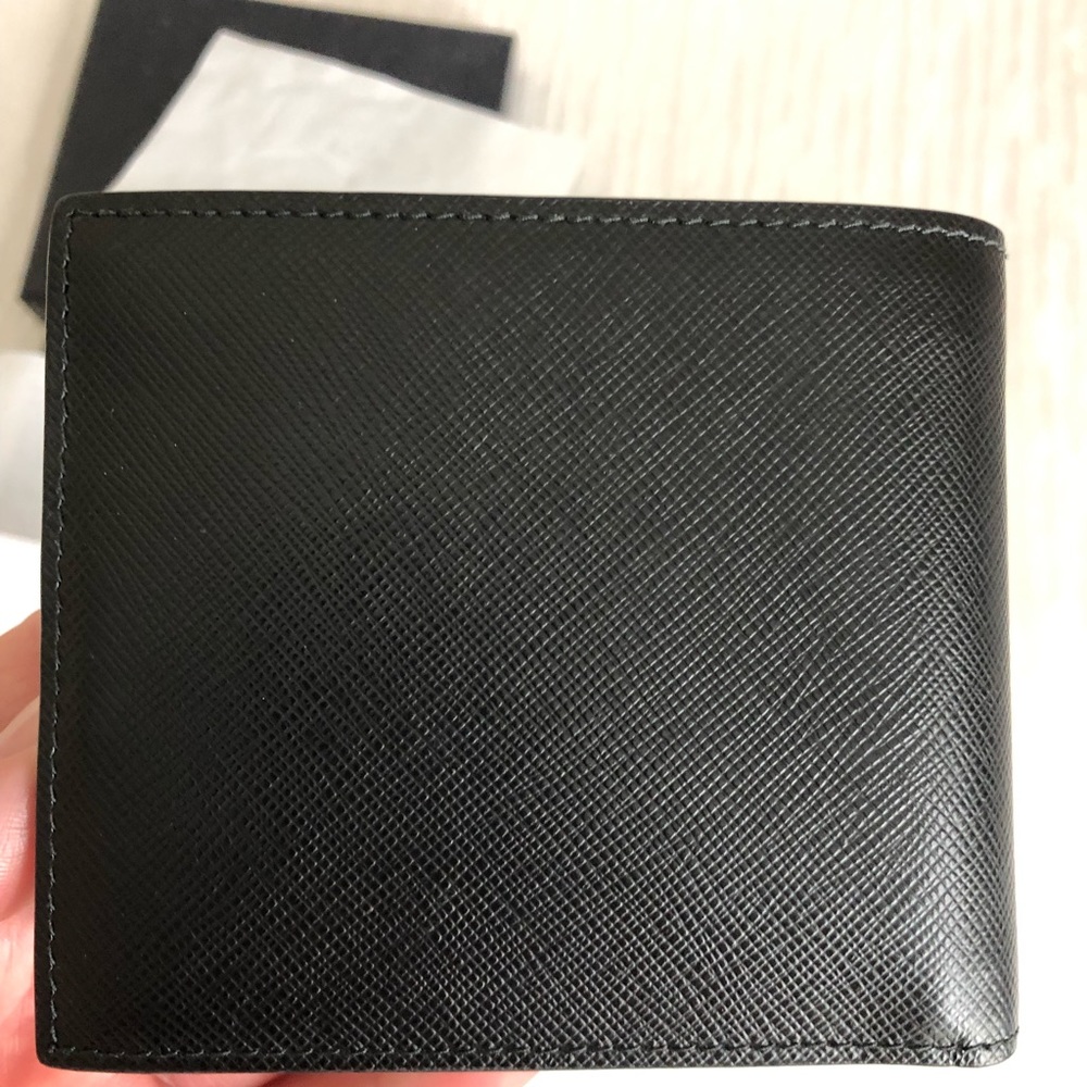 New Men’s Prada: Scaffino Leather Bifold Wallet - Picture 4 of 8